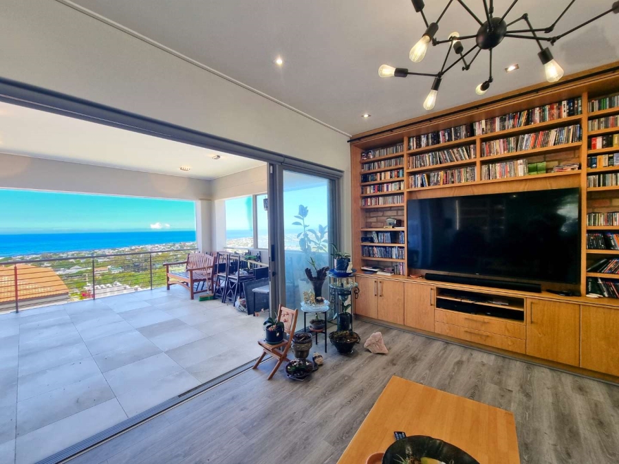 4 Bedroom Property for Sale in Onrus Western Cape